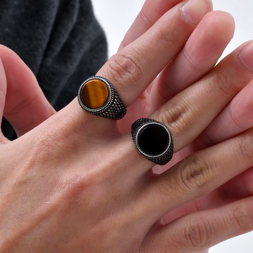 Valor Signet Ring