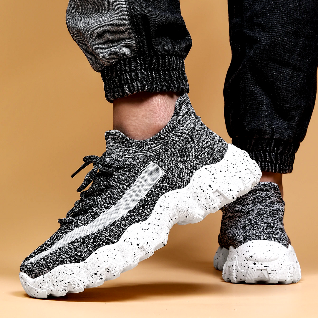 Eliot Adaptive Shoe